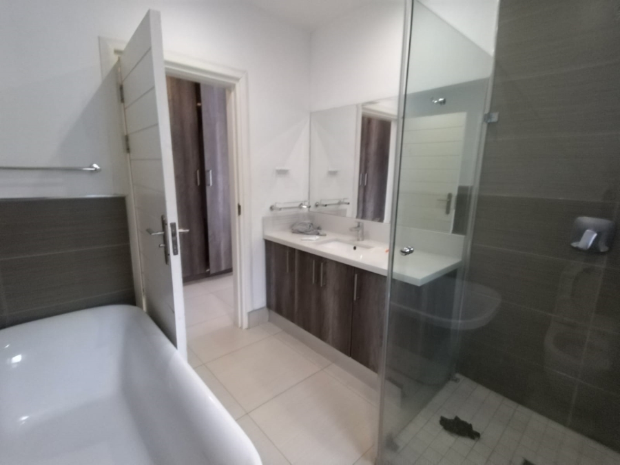 3 Bedroom Property for Sale in The Islands Estates North West